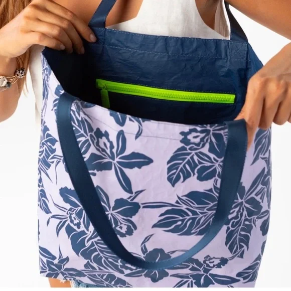 NWOT ALOHA CollectionTote Bag - Picture 3 of 3